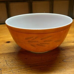 Vintage Pyrex Autumn Harvest